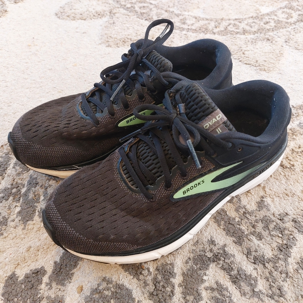 Brooks Men's Size 8.5 Shoes